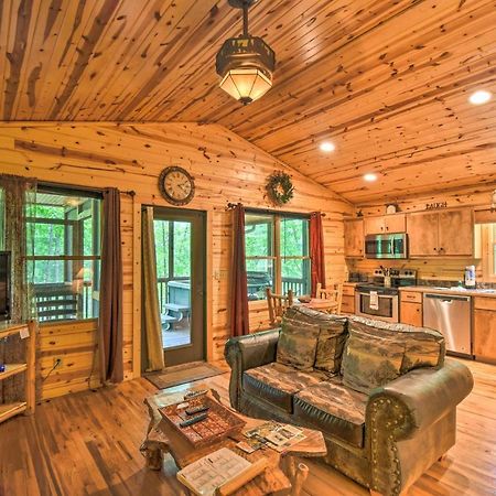 The Honeybee Cabin With Private Porch And Hot Tub Clarkesville Extérieur photo